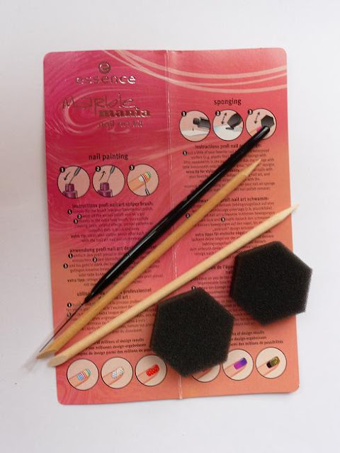 Essence Nail Art Stampy Set, Essence Marble Mania Nail Art Kit, wzorki na paznokciach, manicure, 