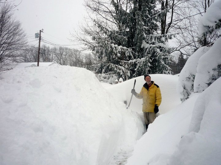Vermont Weather Snowstorm Buries Vermont March 2011 Litter With A vermont-weather-snowstorm-buries-vermont-march-2011-litter-with-a
