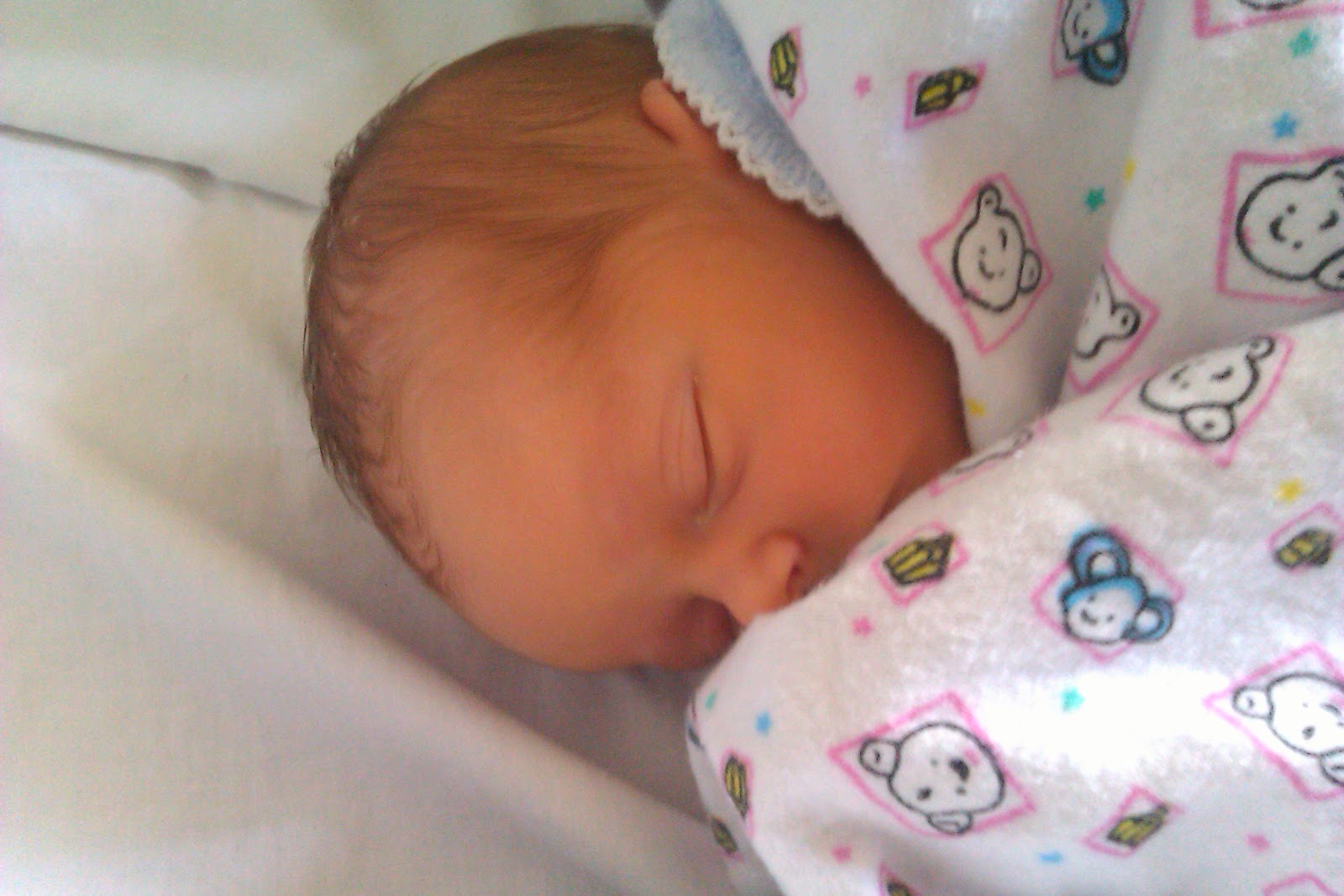 Im Into That! When Should My Baby Go Into A Cot/Crib