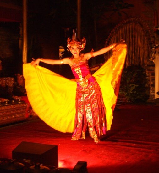 Cendrawasih Dance Bali
