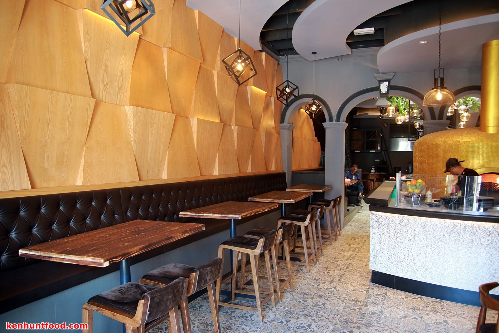 KEN HUNTS FOOD The Loft Pizzeria & Bar Love Lane, Penang.