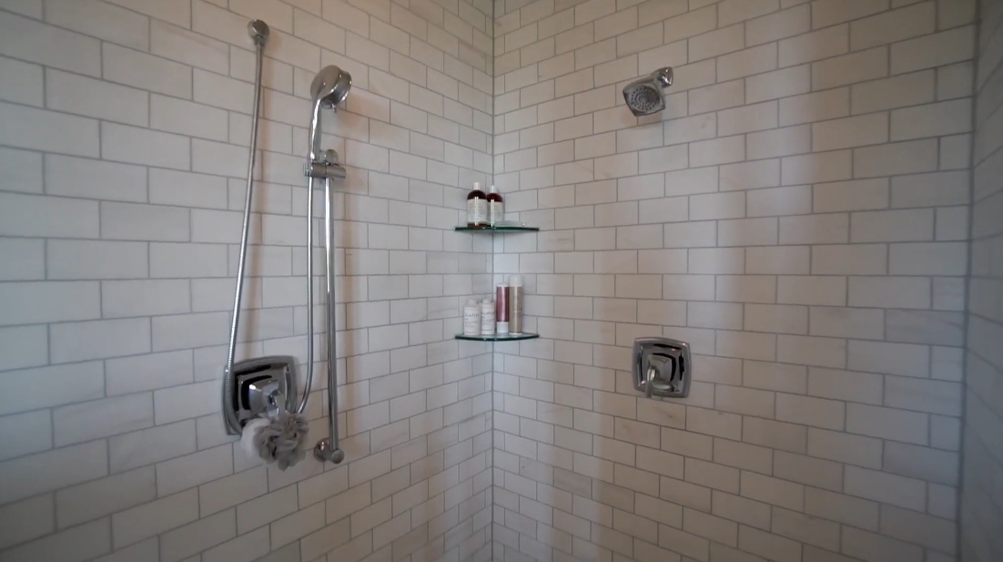 26 Interior Design Photos vs. Rocky Creek Austin Texas Luxury Home Tour