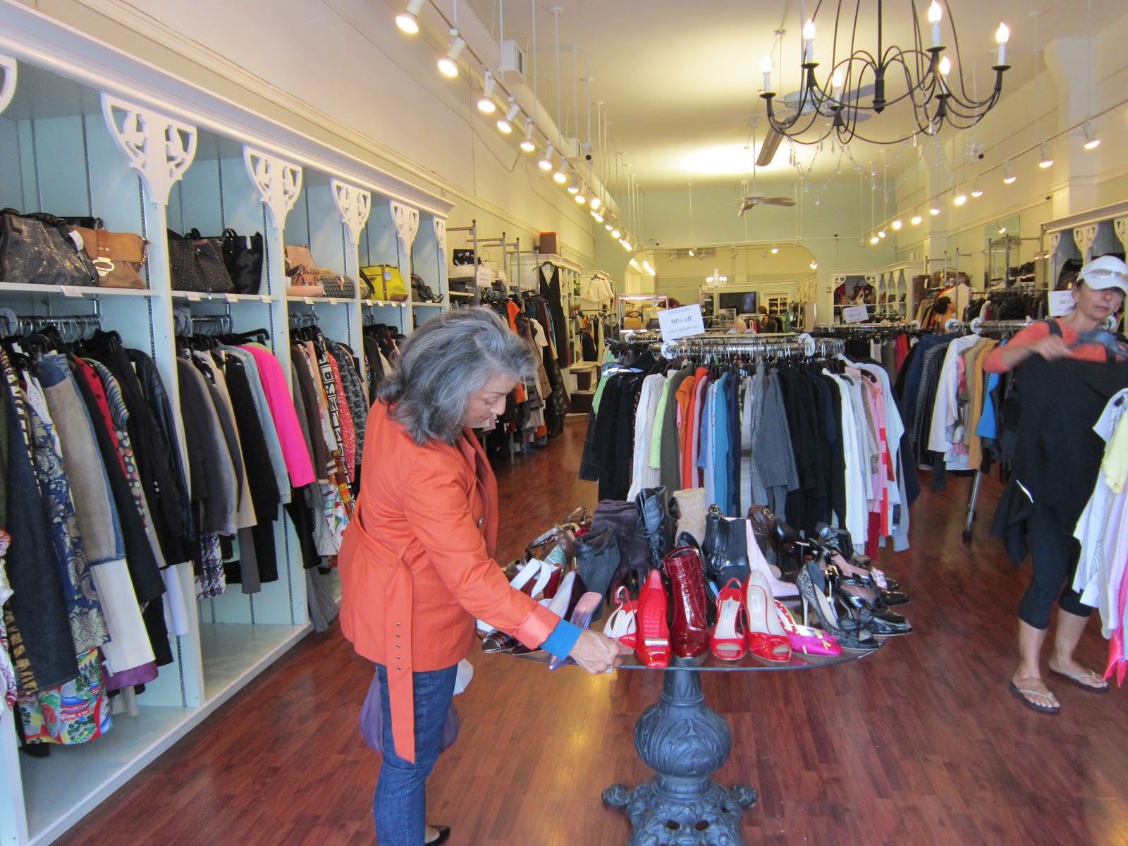 Toni's Vintage Trips Thrift Store Hunting in Walnut Creek, CA