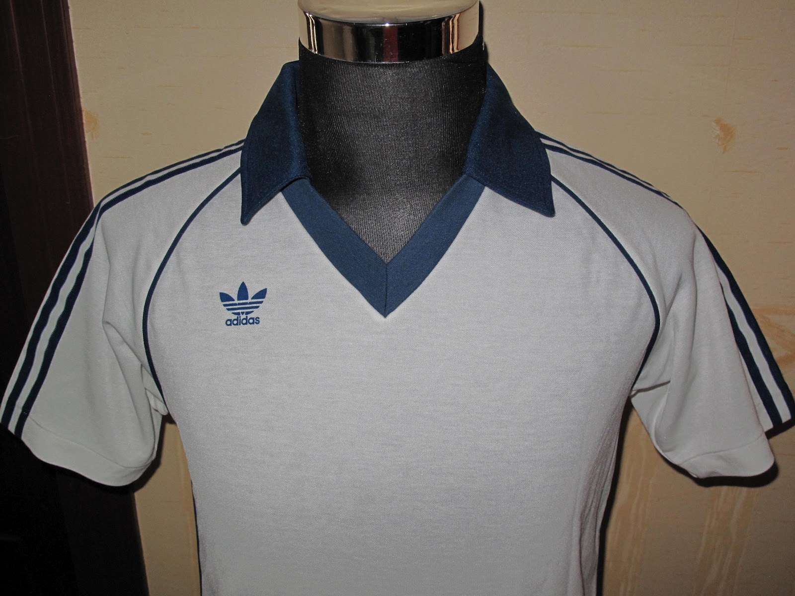 D O U G L A S T O R E adidas collar vtg jersey (SOLD)
