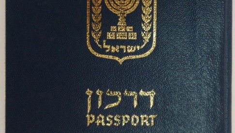 Tres iraníes capturados en Italia con pasaportes israelíes falsos Tres iraníes capturados en Italia con pasaportes israelíes falsos