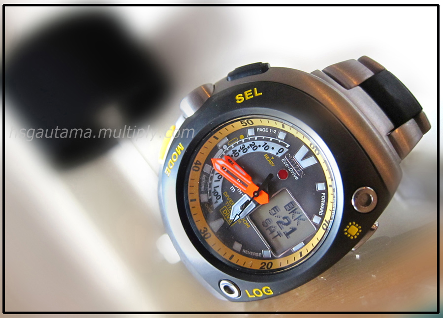 kolom hsgautama: Citizen Promaster Eco-Drive JV0055-51E Titanium 200m divecomp