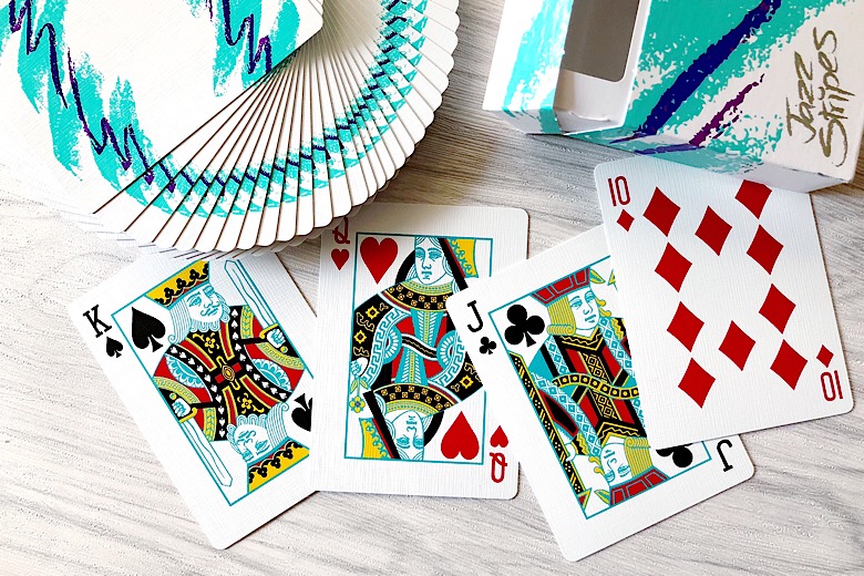 Detailed Look at GotMagic?'s Jazz Stripes Playing Cards