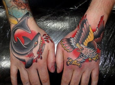 Tatuaje Tiburón y águila en las manos