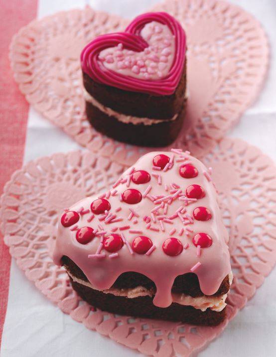 Mini Heart-Shaped Chocolate Cake