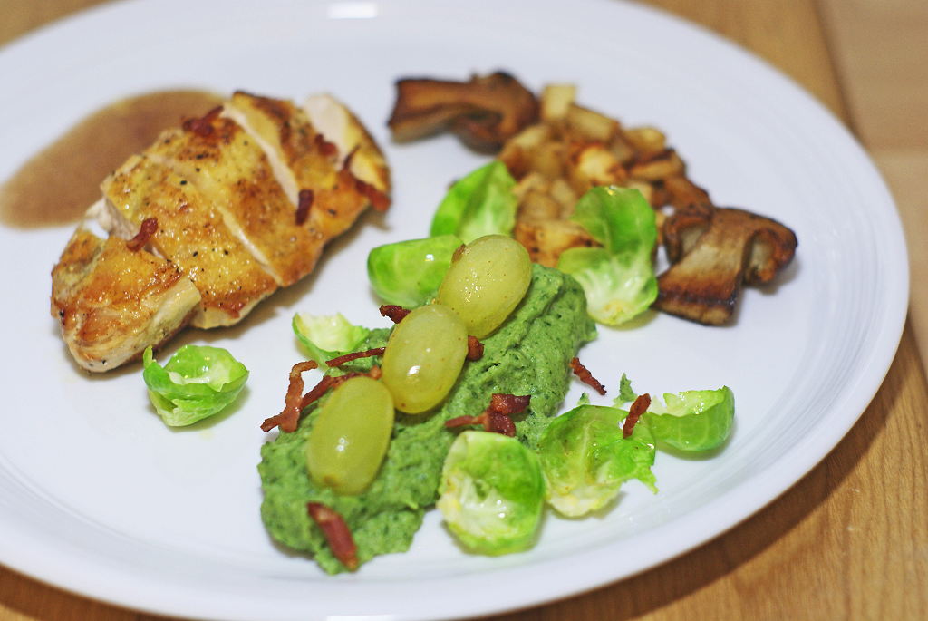 KAQUUS HAUSMANNSKOST: Sonntagsessen, Perlhuhn mit Trauben - Wacholder ...