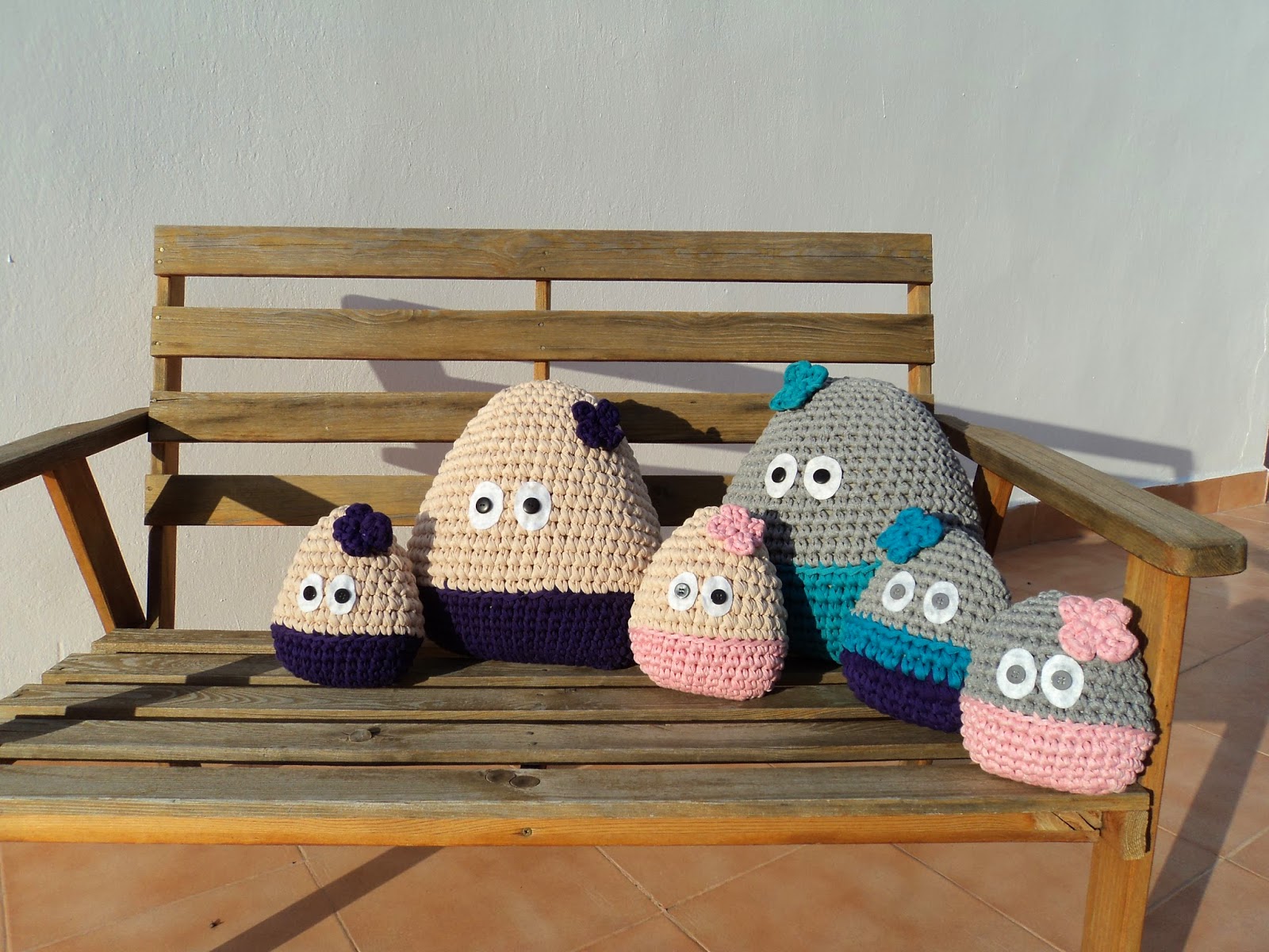 Re-Enganchada: Pou family - Familia Pou