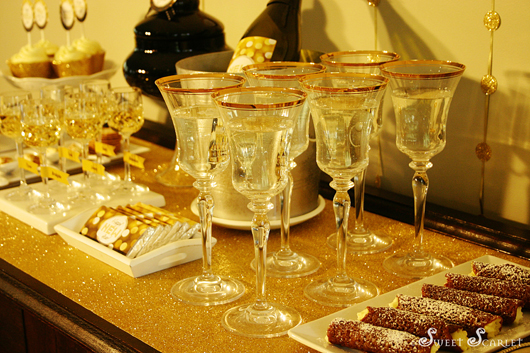 Kara&#039;s Party Ideas All That Glitters New Year&#039;s Eve Party | Kara&#039;s Party Ideas