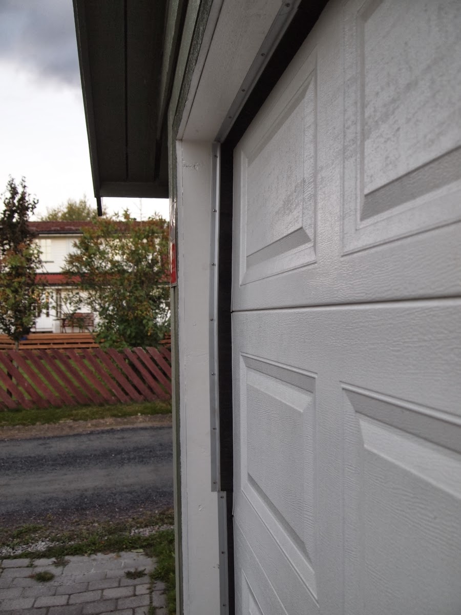 Garage Door Rubber Seal >> The wandering axeman: Sealing Gaps in Garage Doors for Winter Garage Door Rubber Seal >> The wandering axeman: Sealing Gaps in Garage Doors for Winter