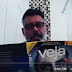 Alexandre Frota usa Veja como papel higiênico para defender Bolsonaro