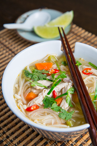 Tom Yum Gai (Thai Hot and Sour Chicken Soup) Recipe on Closet Cooking