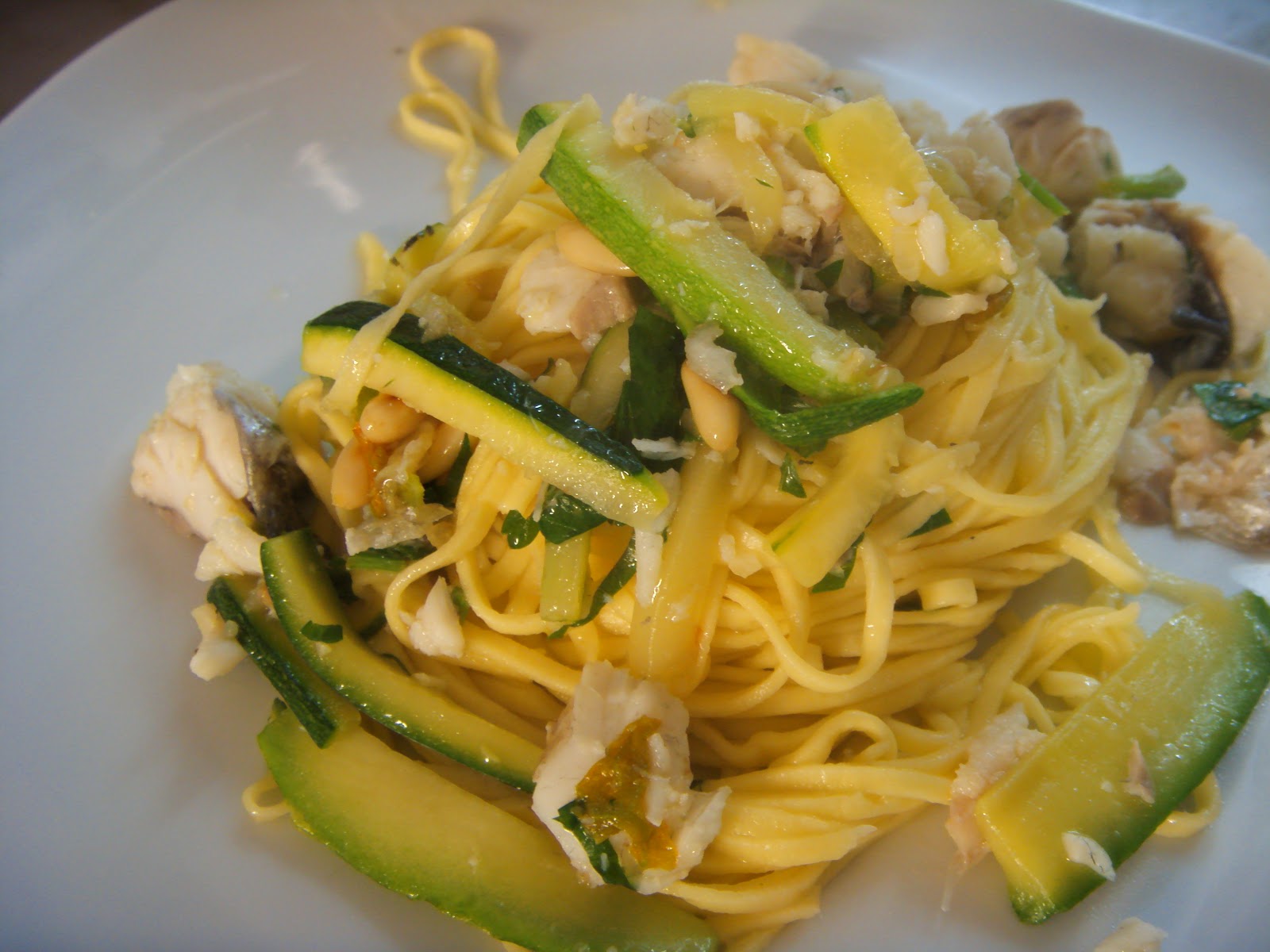 PASTA WITH SEA BASS AND ZUCCHINI.....