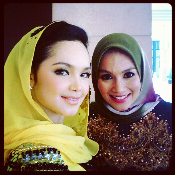 Hiburan Untuk Anda.: Anggunnya Datuk Siti Nurhaliza Dan Datin Norjuma