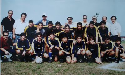 El primer equipo de AEBU en la Liga: Aebu sub16 2002 (Clickiá la imagen para agrandar)