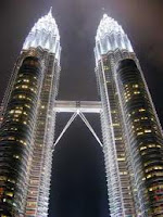 Menara Kembar Petronas Gedung Tertinggi Di Dunia