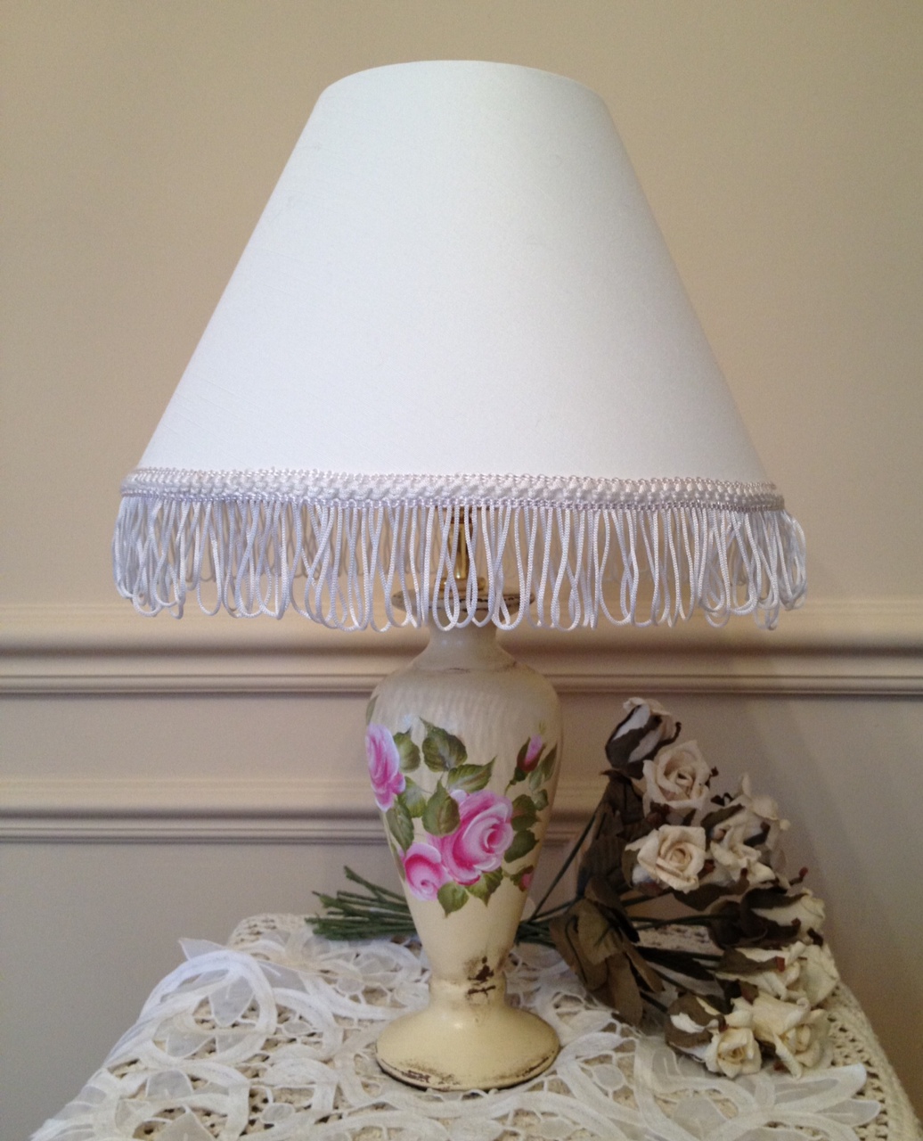 Настольная лампа с абажуром прованс. Лампа настольная oma padova art 3385. Лампа настольная сиреневая. Настольная лампа с абажуром прованс. Настольная лампа прованс.