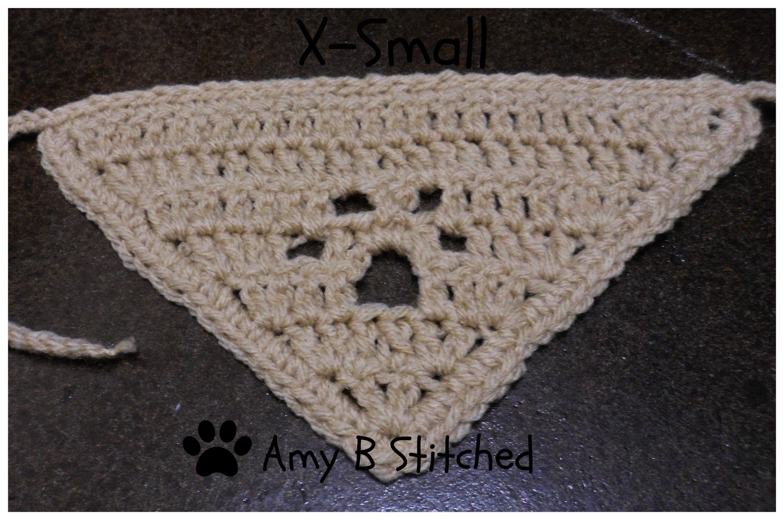 MEANDERING PAW PRINTS PET SCARF FREE Crochet Pattern