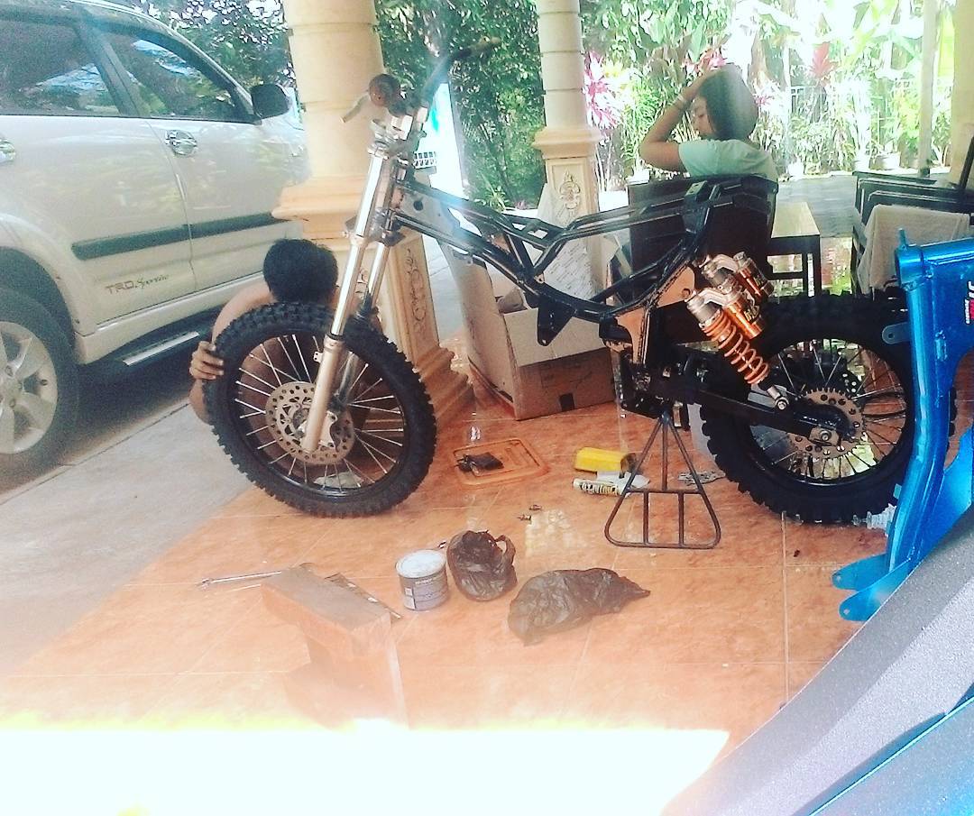 Download 55 Modifikasi Motor Gestrek Jupiter Z Terkeren Tang Motor