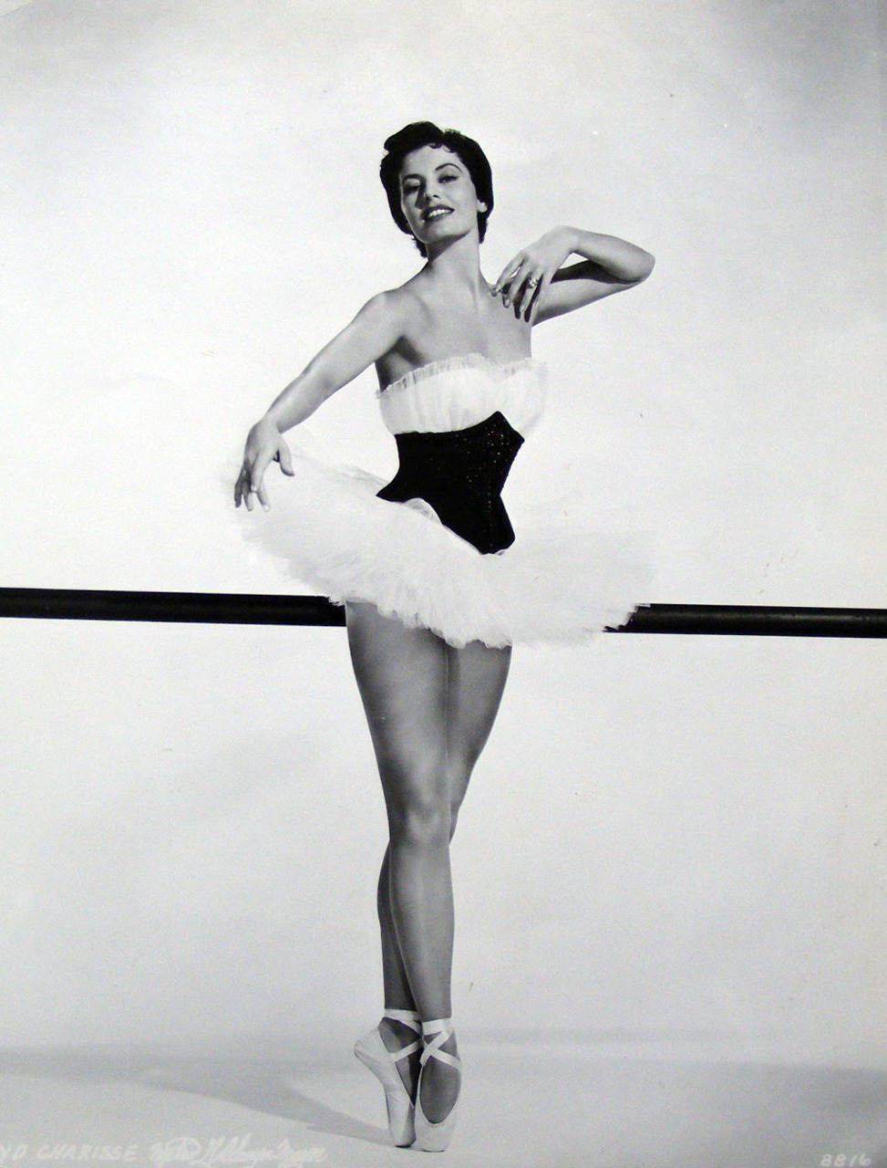 Cyd CHARISSE.