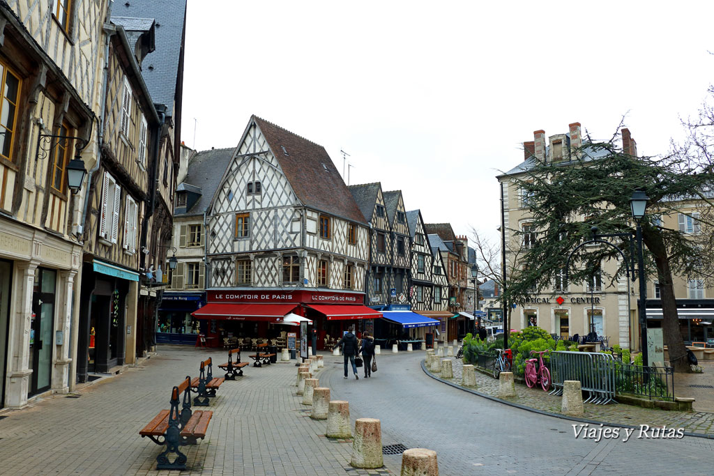 Place Gordaine, Bourges