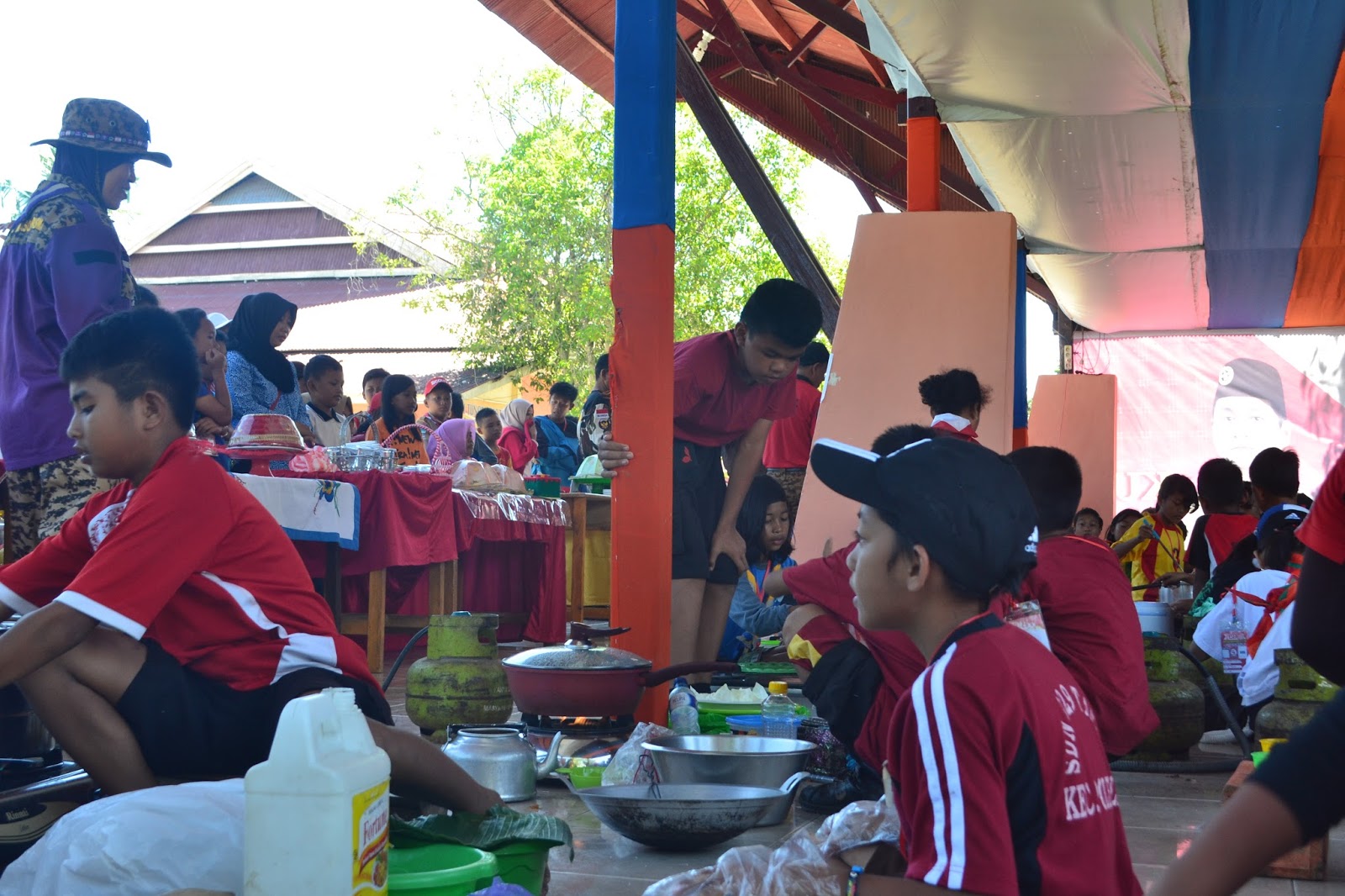 Keseruan Lomba Memasak Makanan Tradisonal LT2 Se Kwarran Polewali 