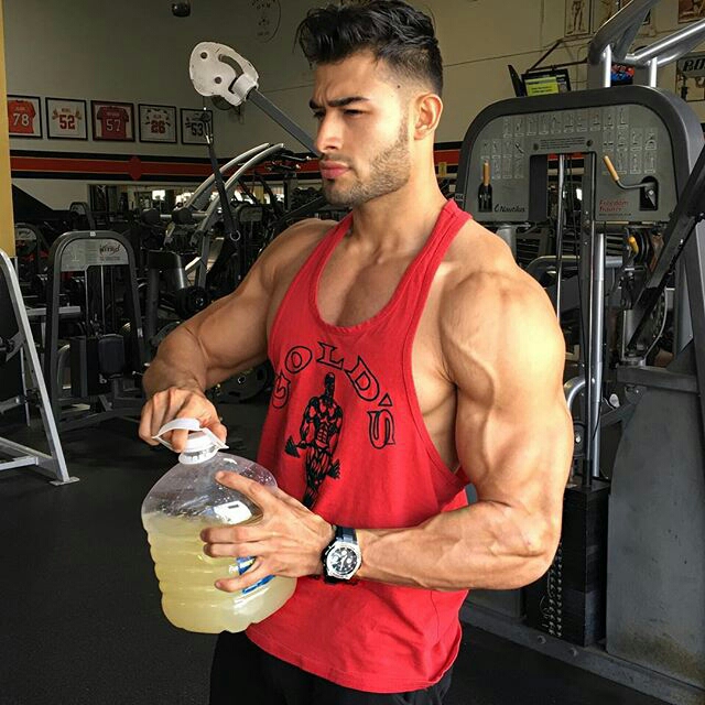 The Best Inspiring Fitness Guys To Follow On Instagram. Men's Fitness