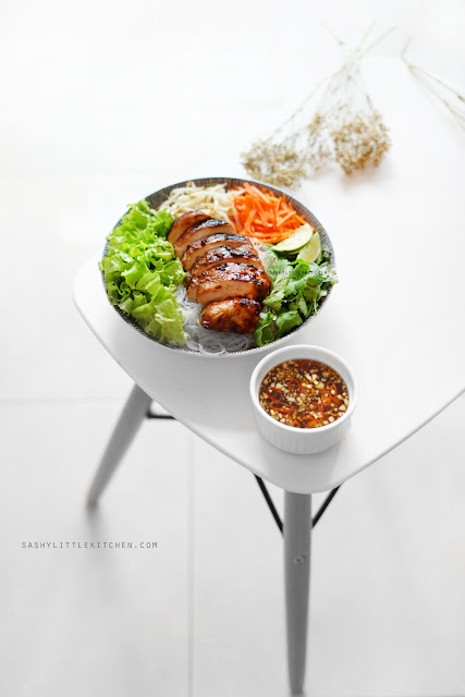 Vietnamese Lemongrass Chicken Salad by Sashy Little Kitchen