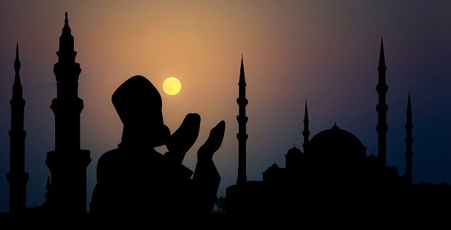 Puasa, Tips Sahur, dan Trik Khatam Al Qur'an di Bulan Ramadhan Puasa, Tips Sahur, dan Trik Khatam Al Qur'an di Bulan Ramadhan