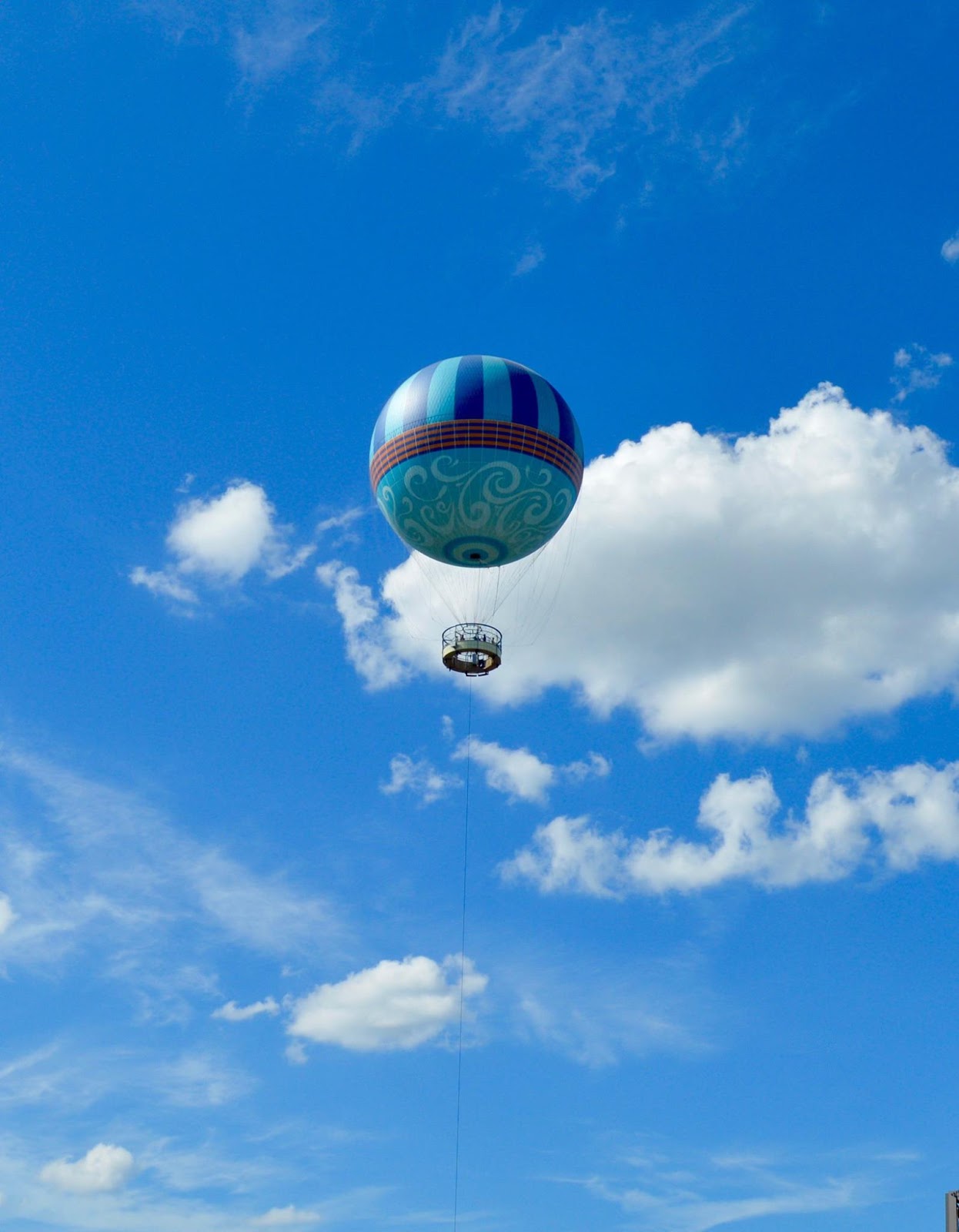 11 Things to do with Kids at Disney Springs Orlando, Florida  - hot air balloon
