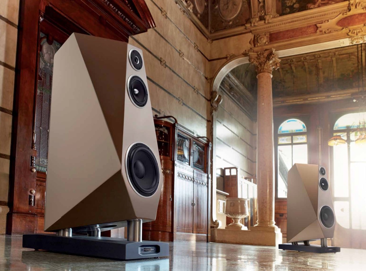 Mono & Stereo © 2022 Diapason Dynamis speakers review