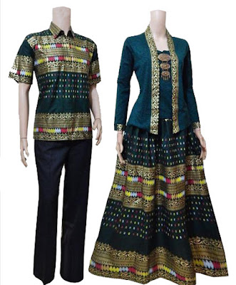 model  baju batik couple