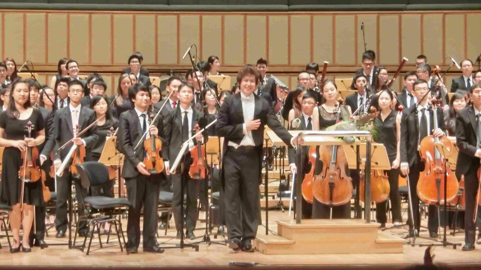 pianomania THE / Orchestra of the Music Makers / Review