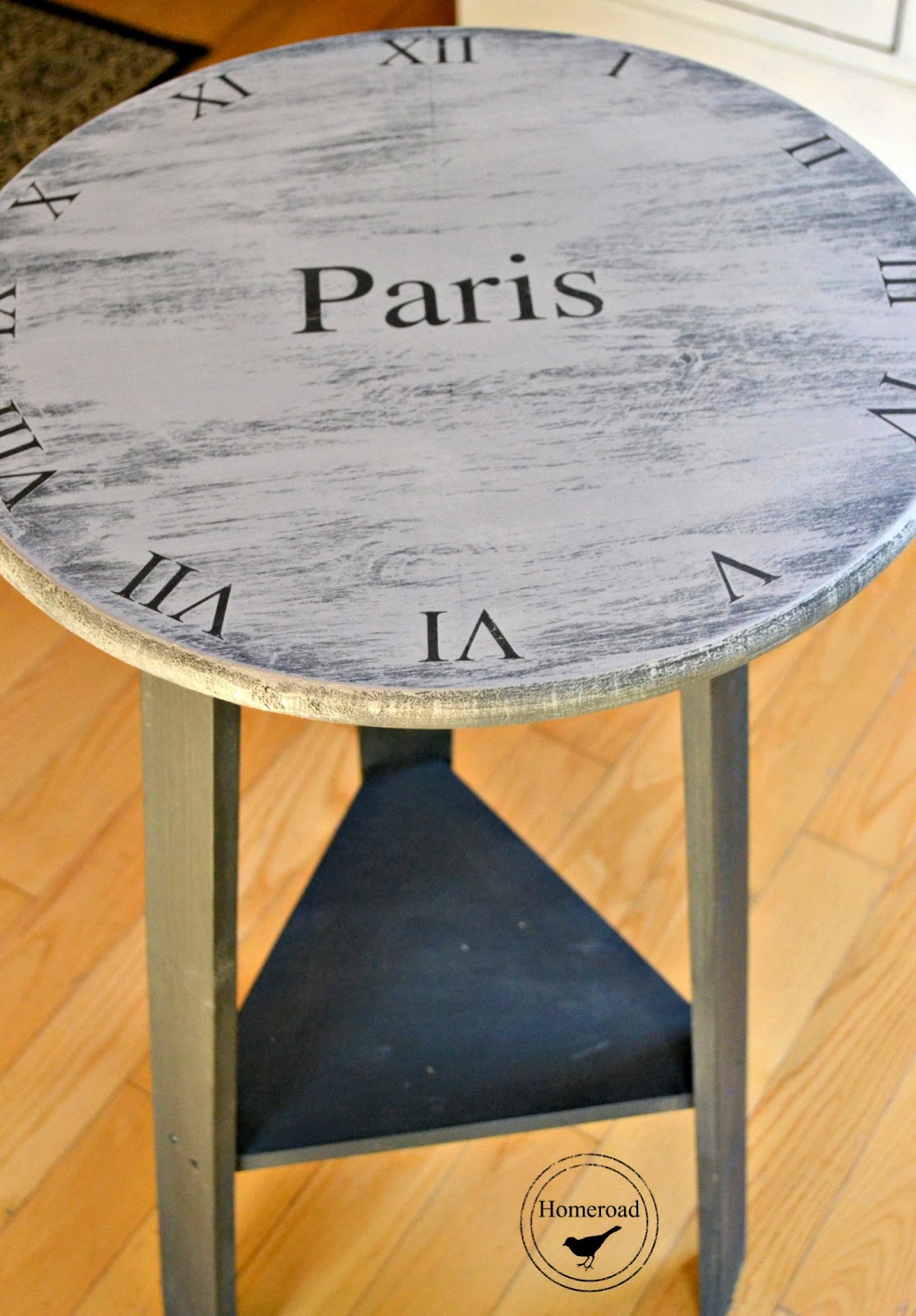 French-clock-side-table www.homeroad.net