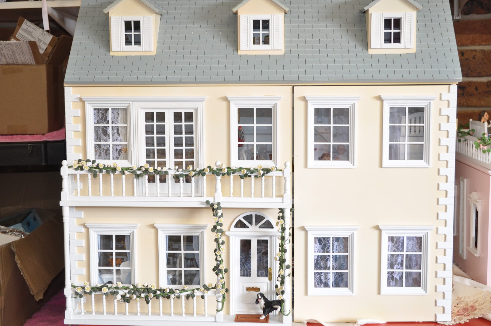 3 storey dolls house