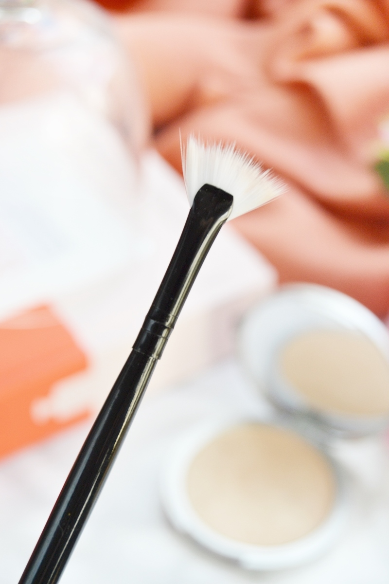 The £2.50 Makeup Brush Every Highlighter Lover Needs To Own Makeup