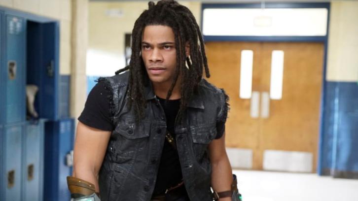 Black Lightning Season 2 Jordan Calloway Upped To Series Regular