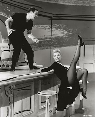 Les Girls (1957) Gene Kelly and Mitzi Gaynor Image 2