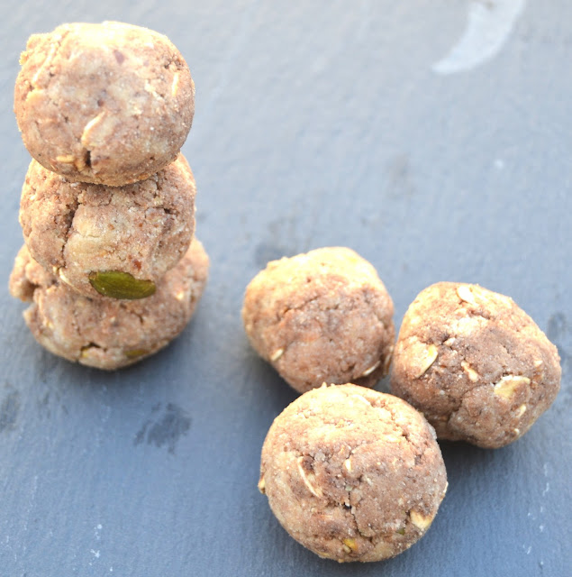 Apple Cinnamon Energy Bites- These bites are filling, tasty and high in protein and fiber to keep you full.