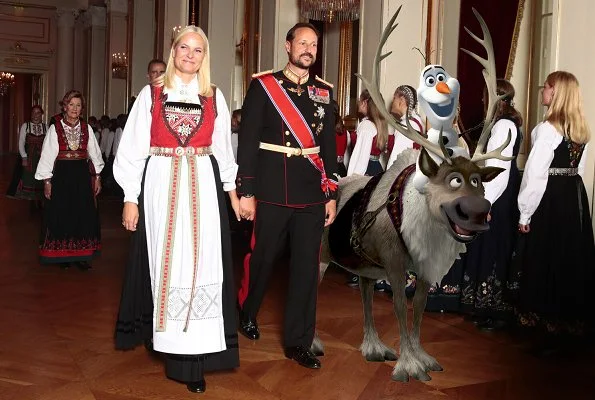 Crown Princess Mette-Marit, Crown Princess Mary, Prince Christian, Crown Princess Victoria, Princess Märtha Louise, Princess Astrid