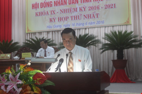 Ong Huynh Thanh Tao tai dac cu chu tich HDND tinh Hau Giang - Anh 2