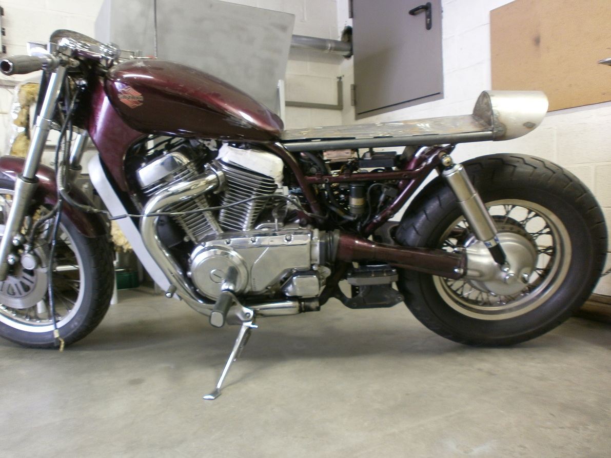 Suzuki Intruder 800 Cafe Racer Pictures
