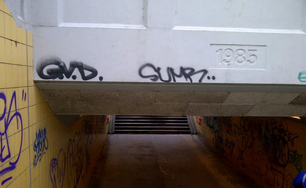 Modern Times Draw conclusions on the wall