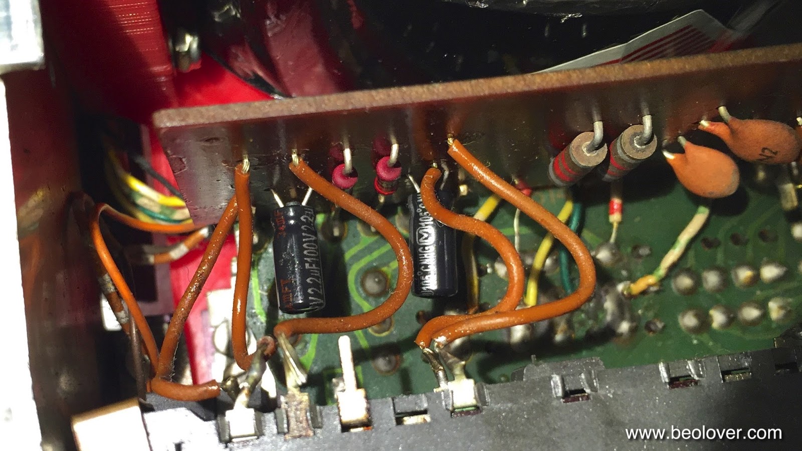 beolover Beomaster 4000 (2406) Exchanging the Electrolytic Capacitors