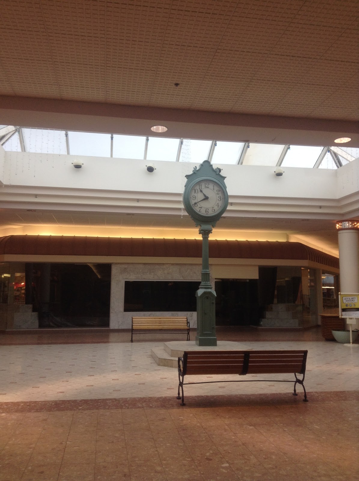 SkyMall Retail History and Abandoned Airports North DeKalb Mall
