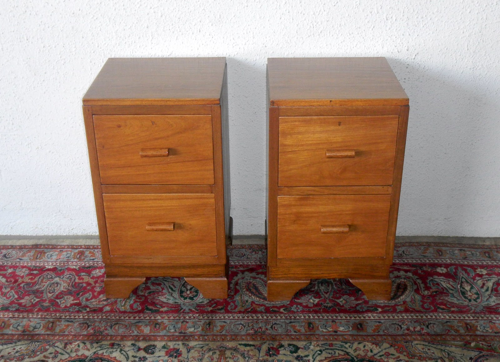 MID CENTURY MODERN BEDSIDE VINTAGE AND FINE REPRODUCTIONS