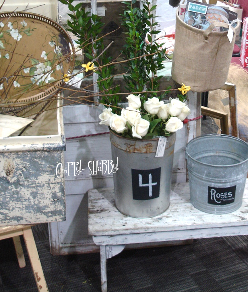ChiPPy! SHaBBy! **Think SPriNg** ChiPPy!SHaBBy! Chalkboard Paint